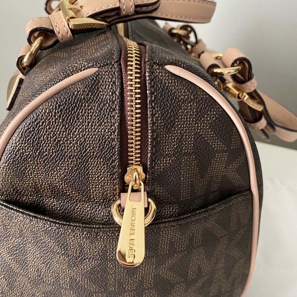 Michael Kors Grayson Satchel With matching wallet - Picture 11 of 12